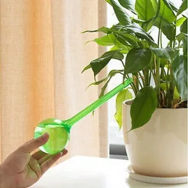 Bilă automată pentru udarea florilor
