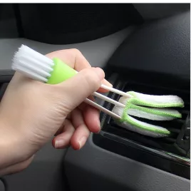   Noutate! Perie auto pentru curățarea locurilor greu accesibile