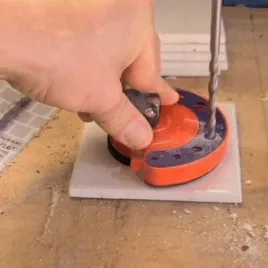  Dispozitiv de Poziționare pentru Găurit Sticlă și Plăci Ceramice