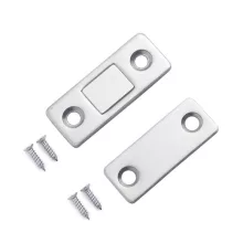 Accesorii și fitinguri pentru mobilă