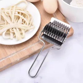 Tăietor de paste manual