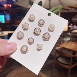 Set elegant broșă și insignă