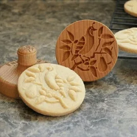 Matriță pentru biscuiți din lemn