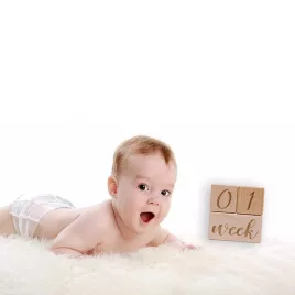 Baba pietre de hotar din lemn