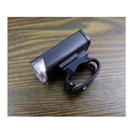 Lumină față reîncărcabilă pentru bicicletă