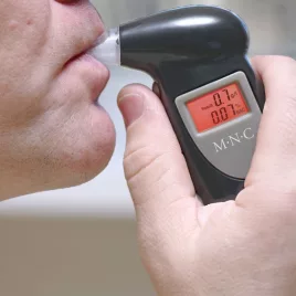 Alcooltest digital cu afișaj - cu breloc și 5 duze