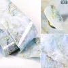 albastru deschis