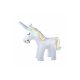 Unicorn uriaș gonflabil care pulverizează apă