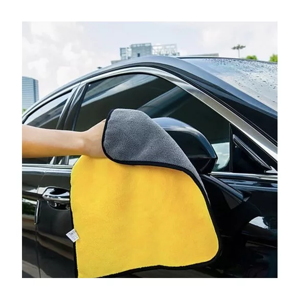 Prosop auto cu două fețe