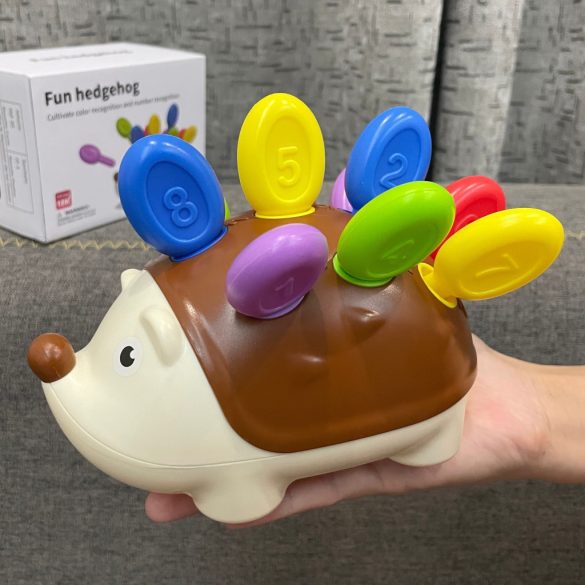 Joc interactiv de numărare cu arici colorat pentru copii