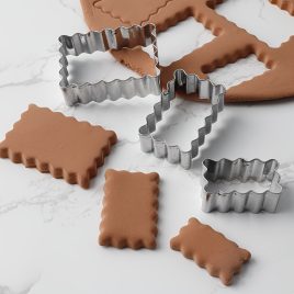 3 Bucăți, Forme Clasice de Prăjituri