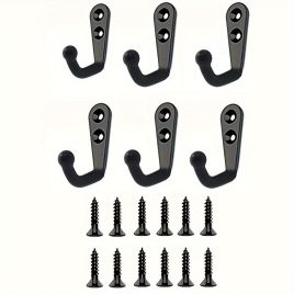 Cârlige de Metal Montate pe Perete