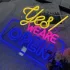 Da! Suntem Deschiși Semn Neon