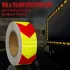 Bandă reflectorizantă de siguranță pentru vehicule și remorci