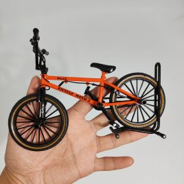 Bicicletă BMX din aliaj 1:8