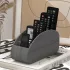 Suport telecomandă PU cu 5 compartimente – organizator tavă telecomandă pentru TV Negru