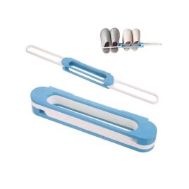 Raft de perete pentru depozitarea papucilor